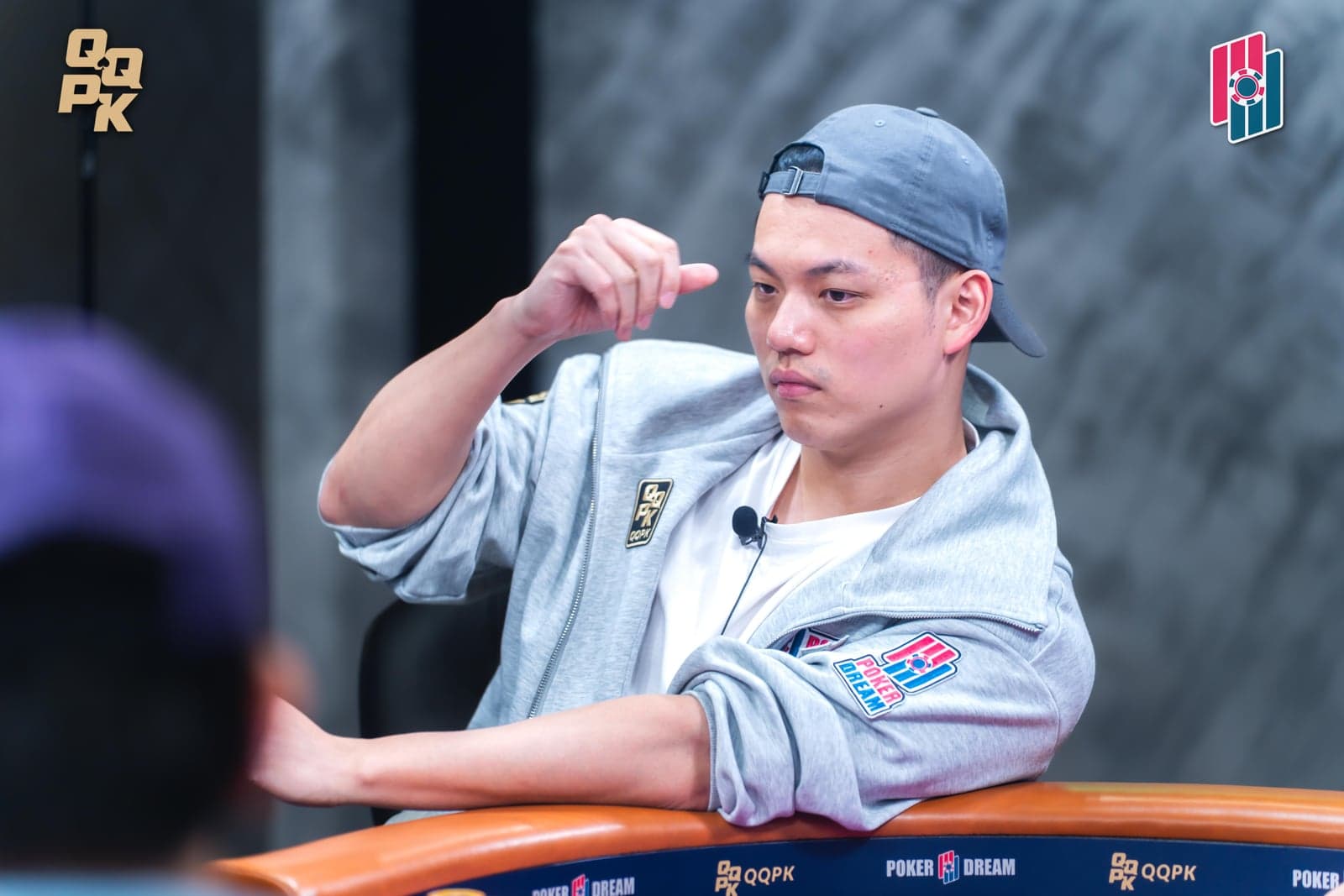 #35 Main Event (TWD 25M GTD) Day 2